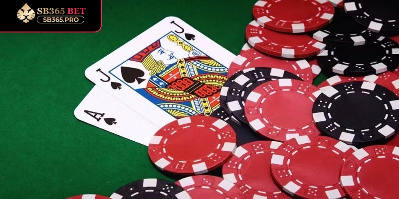 Phát triển mạnh trên nền tảng trực tuyến